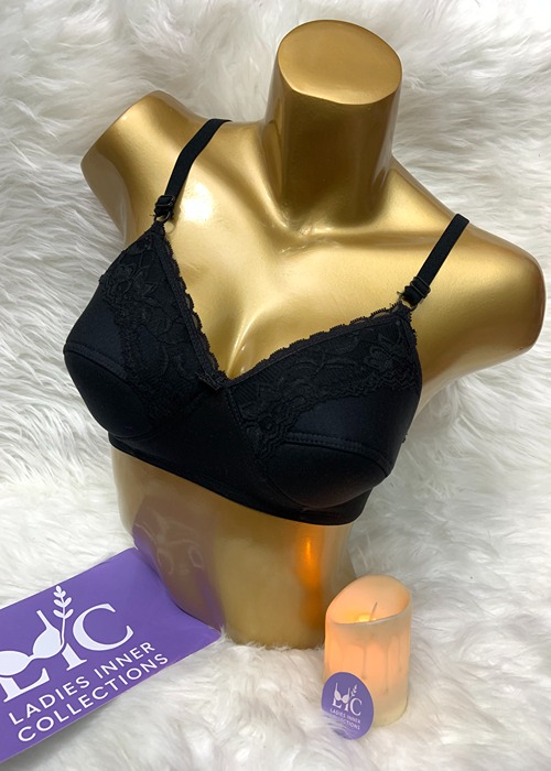 IMG_8557 4 Pcs foam bra combo with 1 pcs free pantie - Image 1